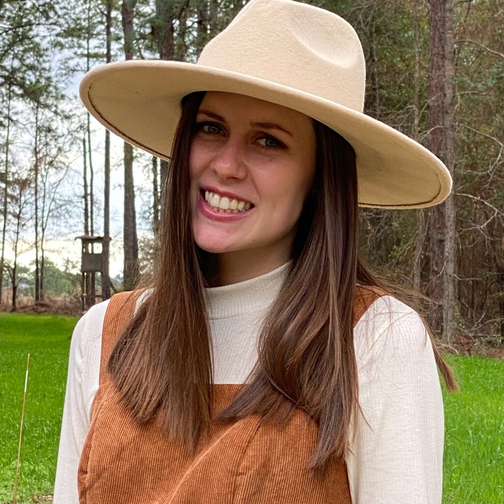 Meet your Posher, Kasey